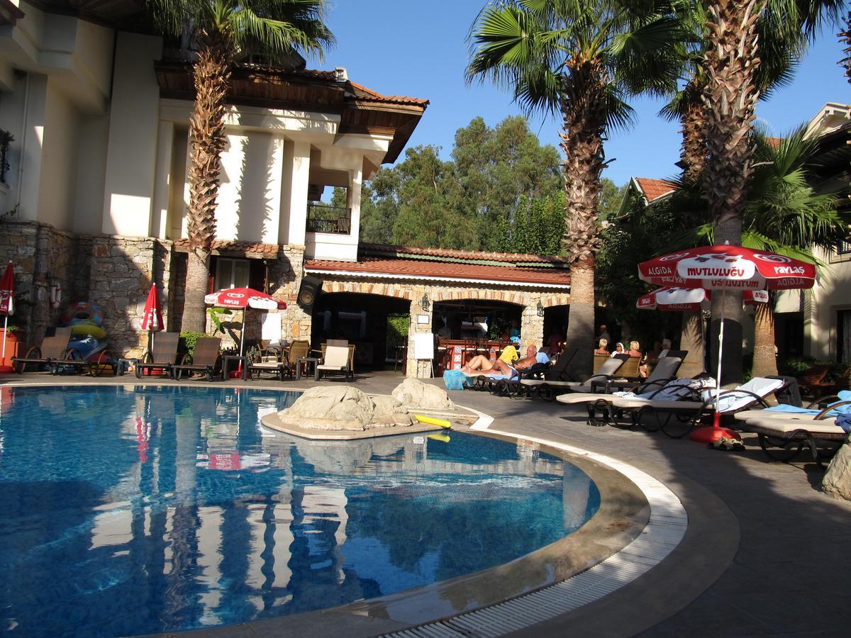 Sun Blue Apart Hotel İçmeler Exterior photo