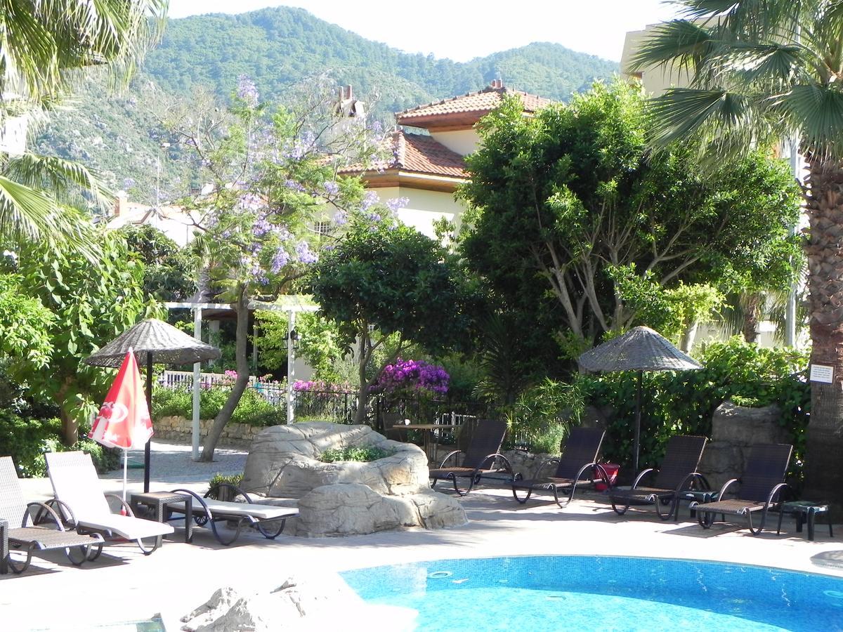 Sun Blue Apart Hotel İçmeler Exterior photo