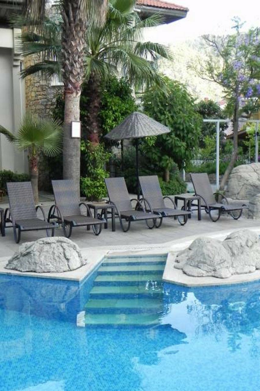 Sun Blue Apart Hotel İçmeler Exterior photo